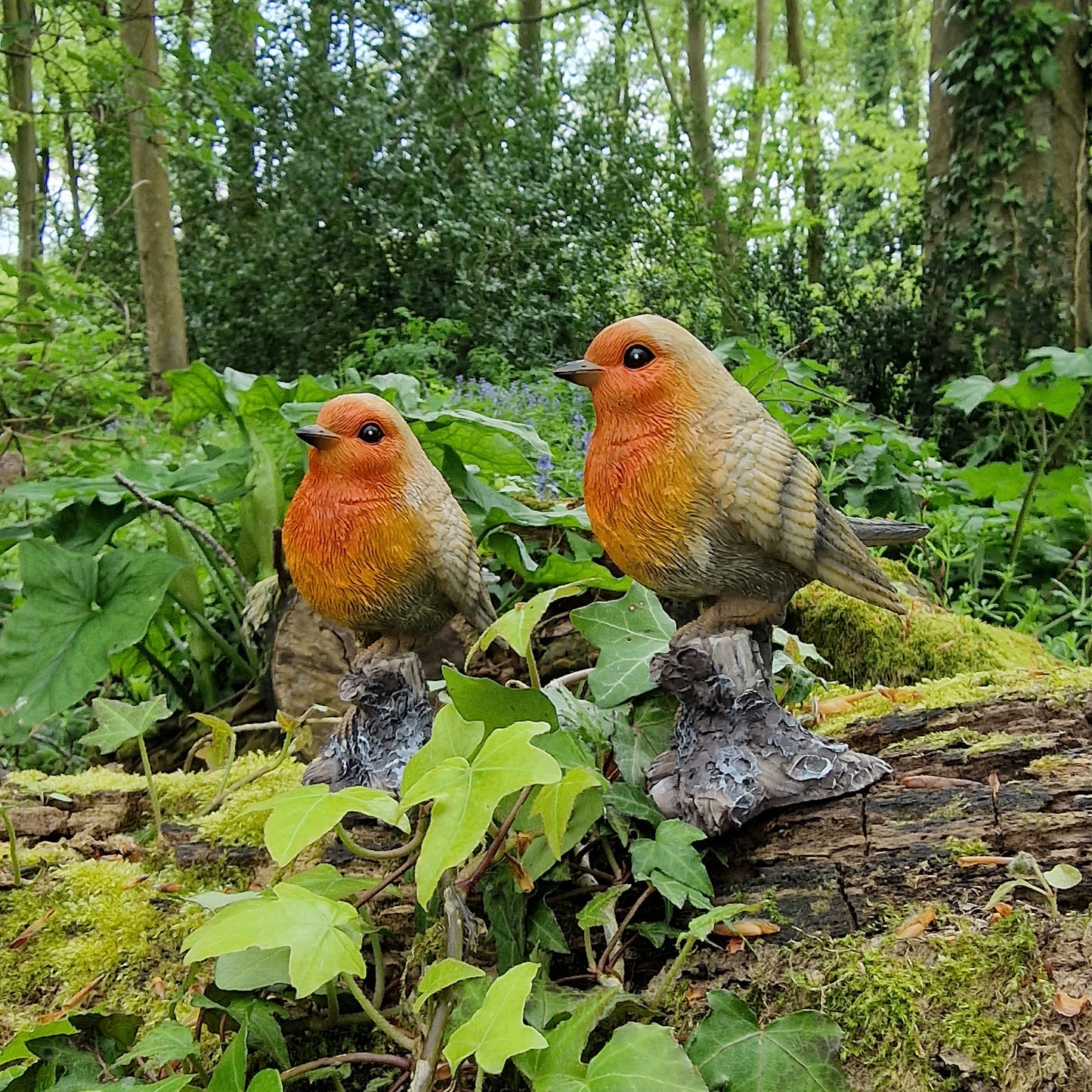 Robin on a Tree Stump Garden Ornament (Set of 2)