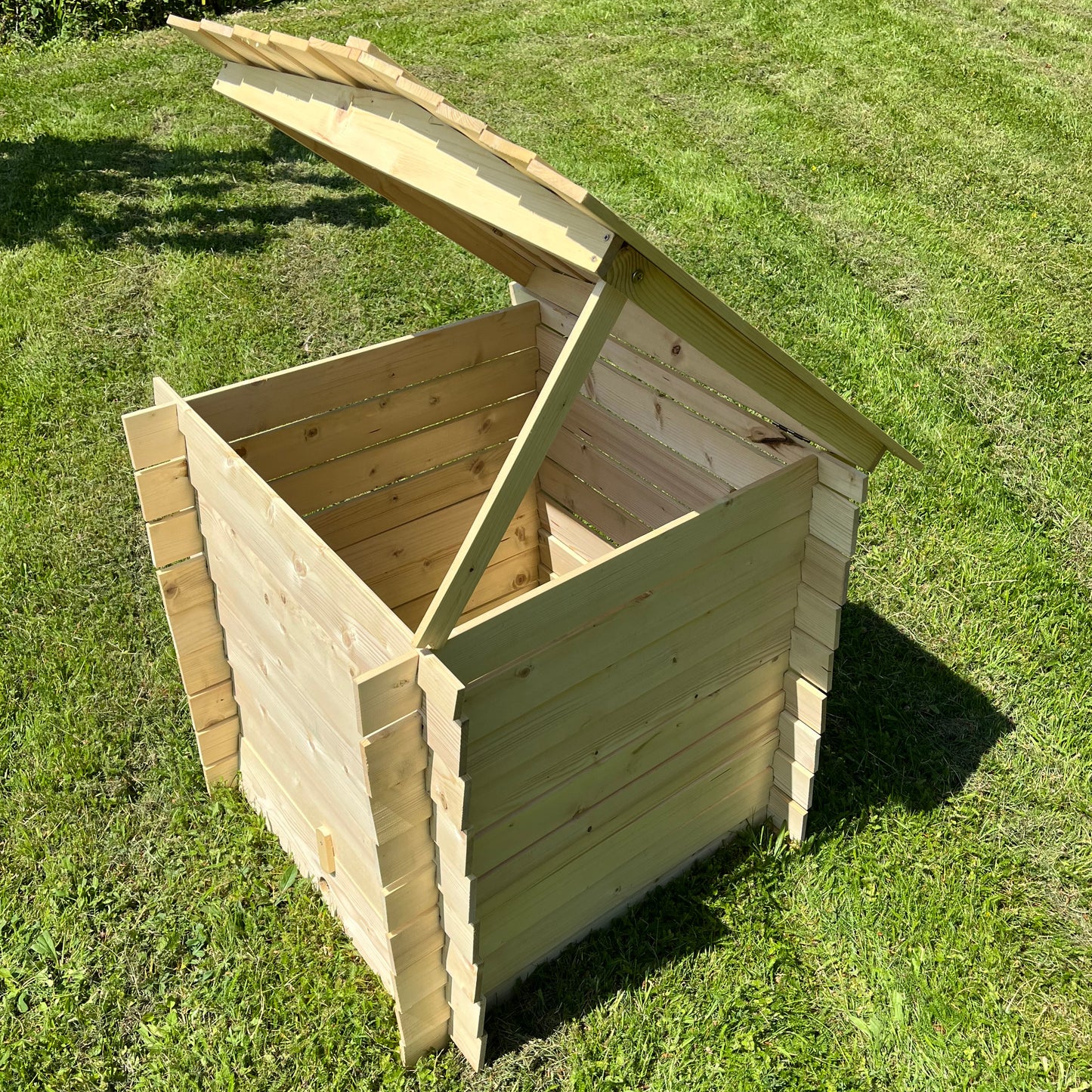 Wooden Beehive Slatted Garden Composter (74cm x 80cm)