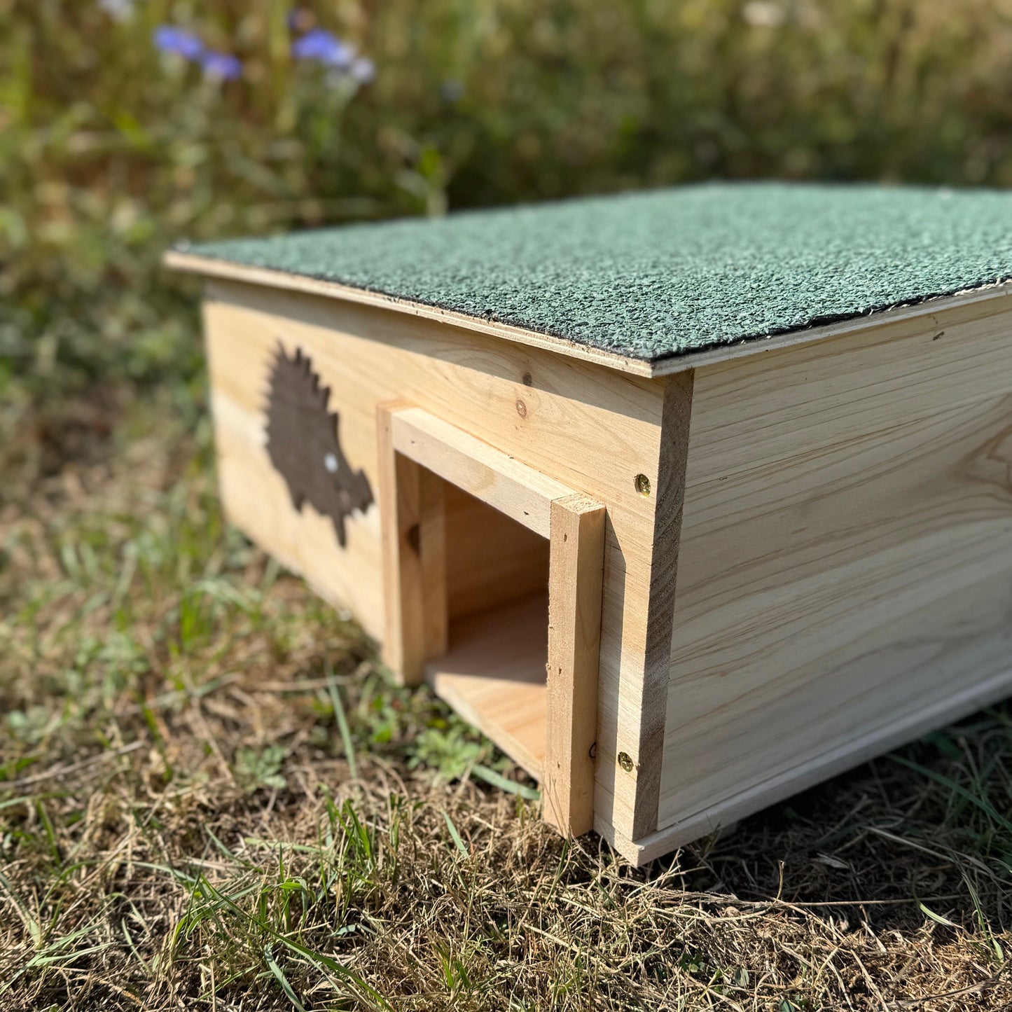 Wooden Hedgehog House & Hibernation Shelter with 2 Chambers