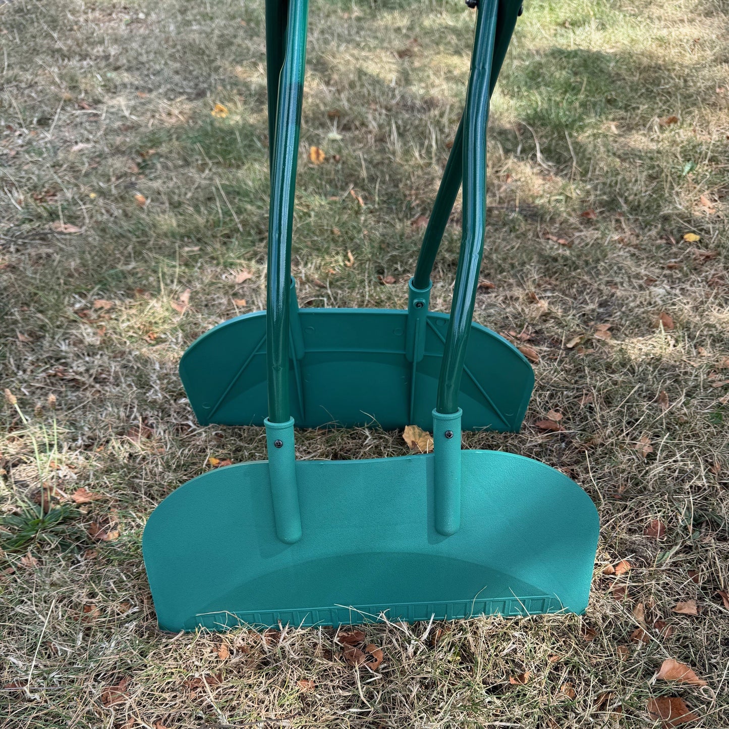 Long Handled Foam Grip Leaf Collecting Grabs