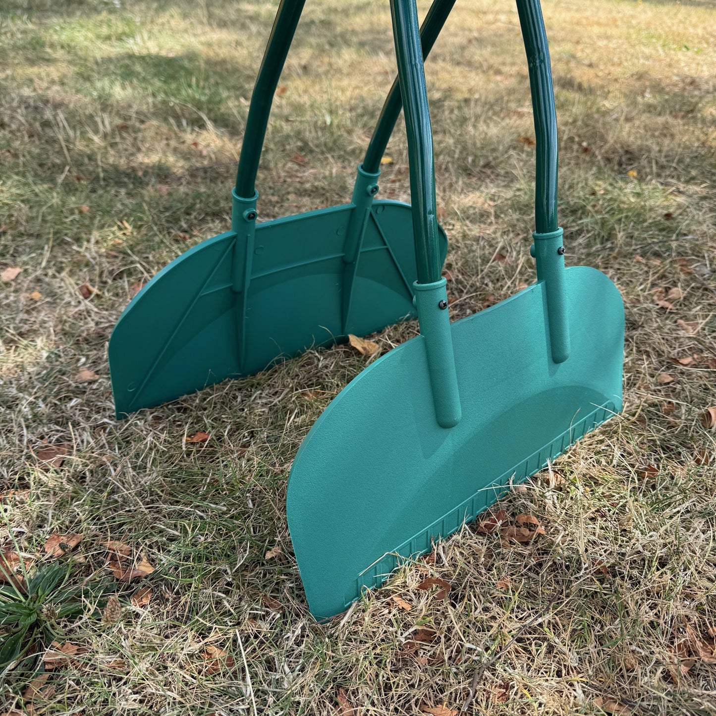 Long Handled Foam Grip Leaf Collecting Grabs
