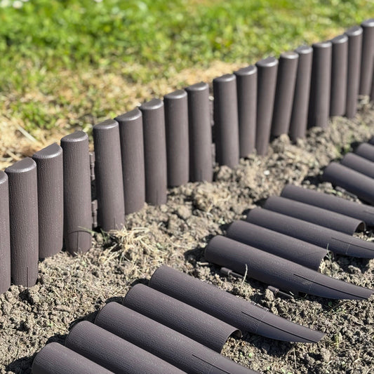 Set of 16 Plastic Wood Effect Lawn Edging Panels (27.5cm x 24cm)