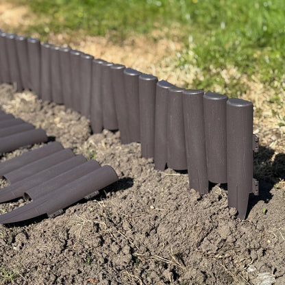 Set of 16 Plastic Wood Effect Lawn Edging Panels (27.5cm x 24cm)