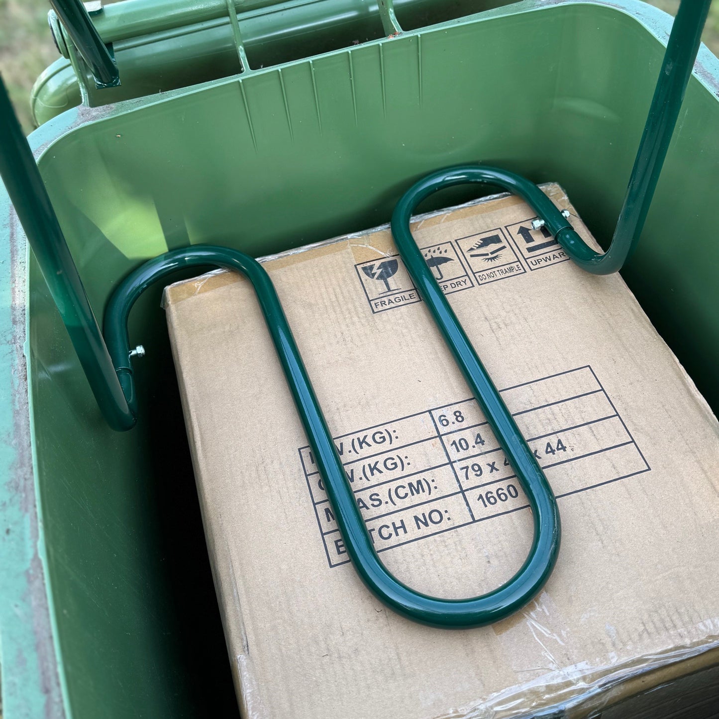 Wheelie Bin Contents Compressor Rubbish & Recycling Compactor