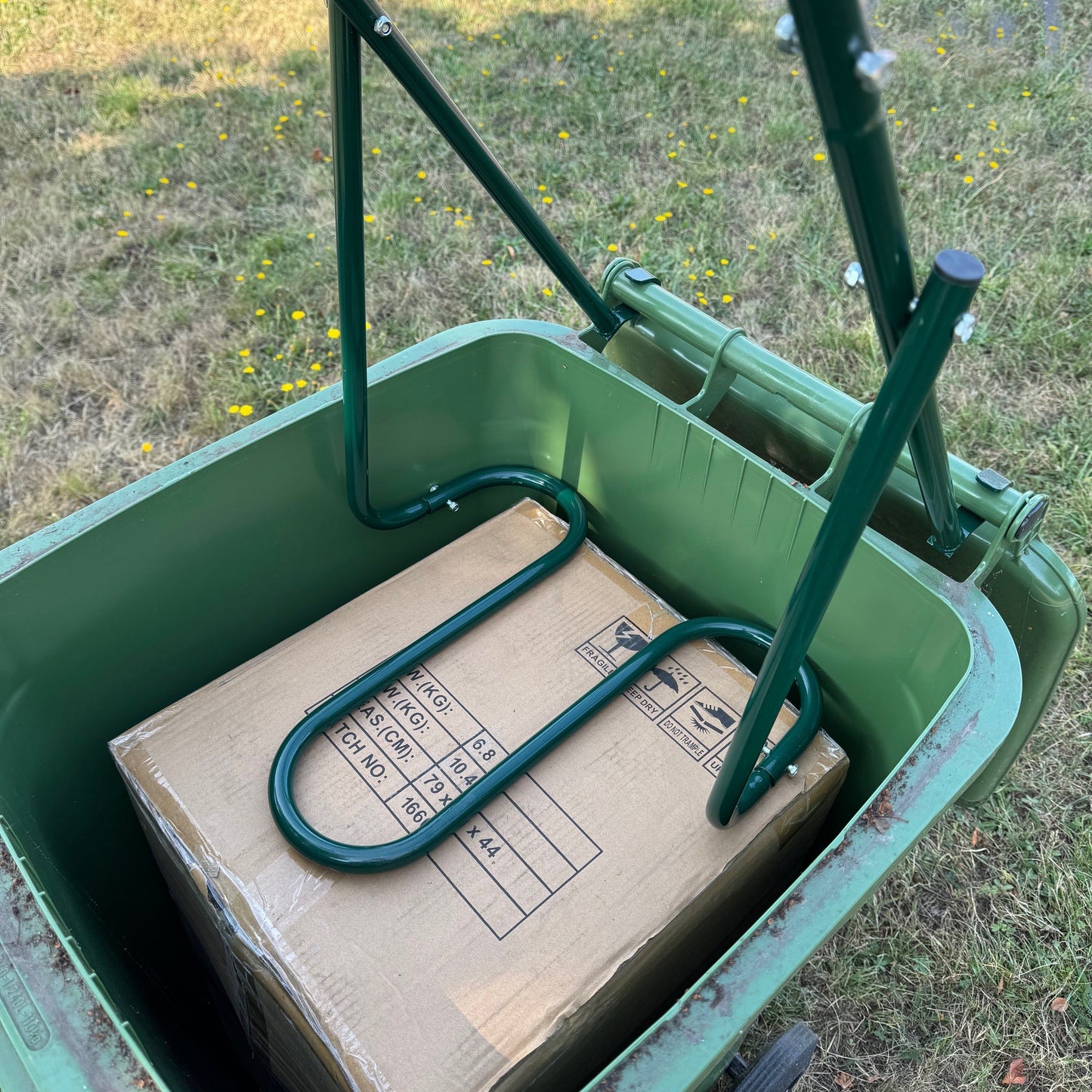 Wheelie Bin Contents Compressor Rubbish & Recycling Compactor