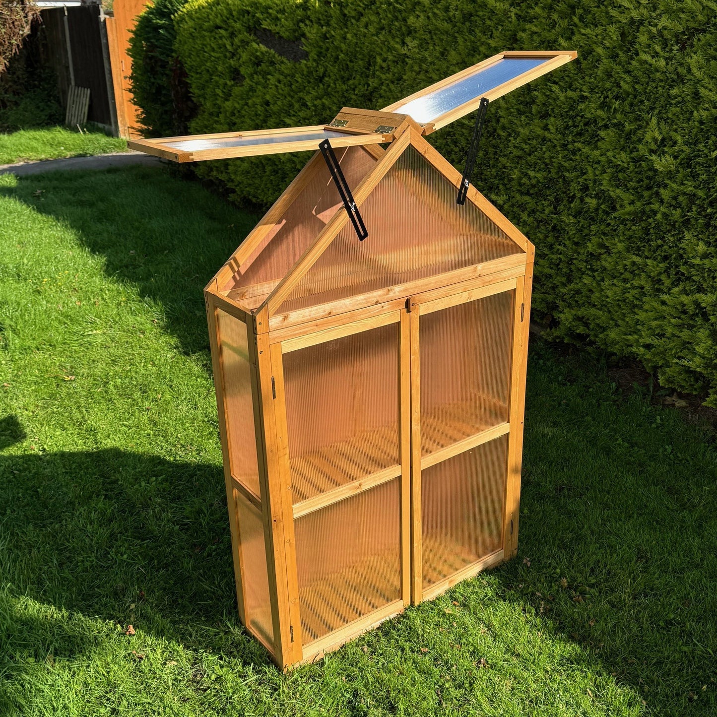 Wooden Framed Polycarbonate Apex Growhouse Mini Greenhouse