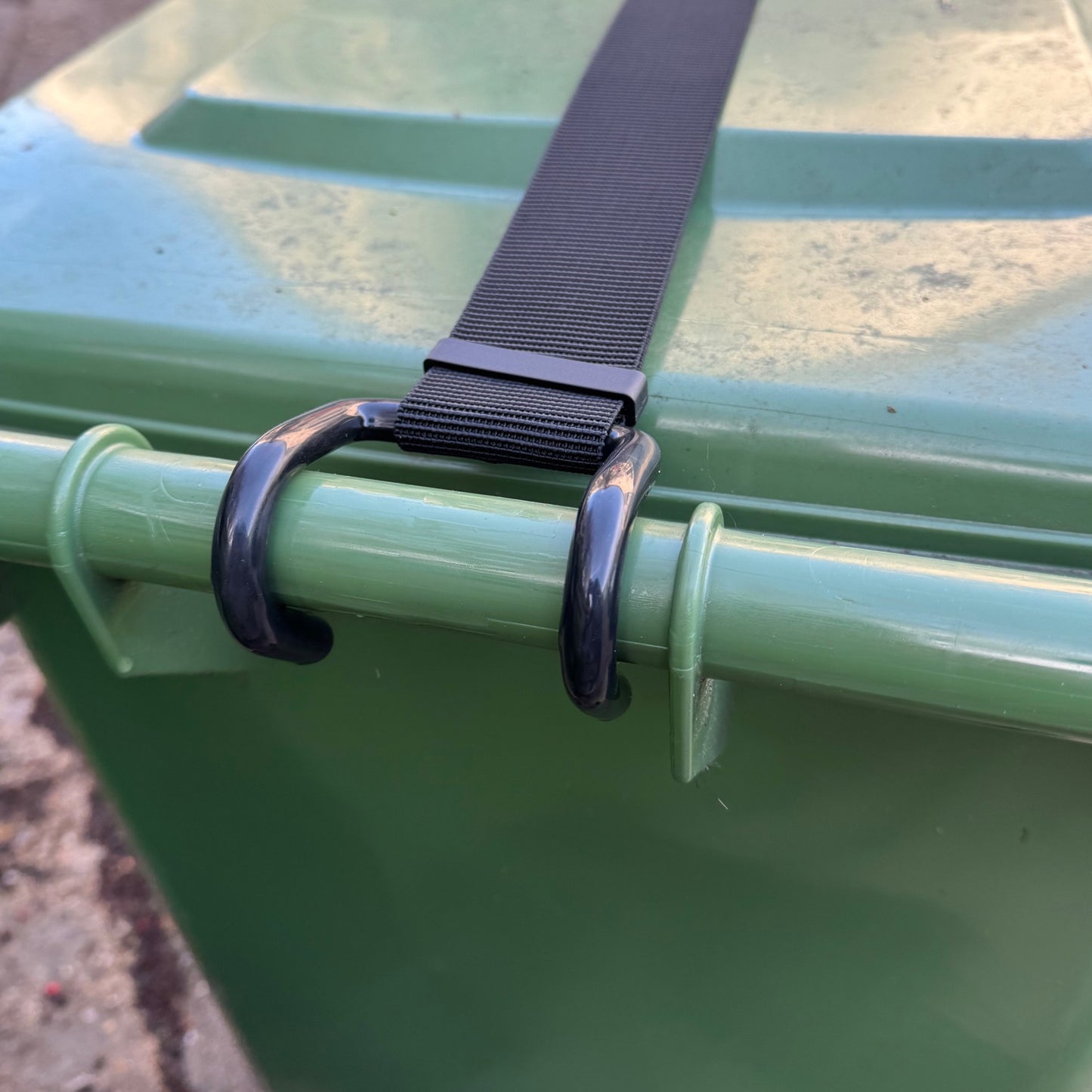 Wheelie Bin Lid Double Claw Security Lock Strap