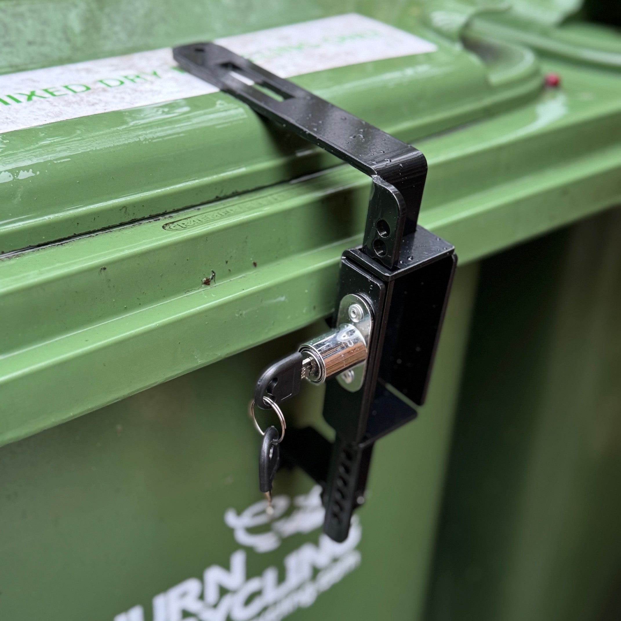 Wheelie Bin Metal Security Lock with Push Button Operation – Selections