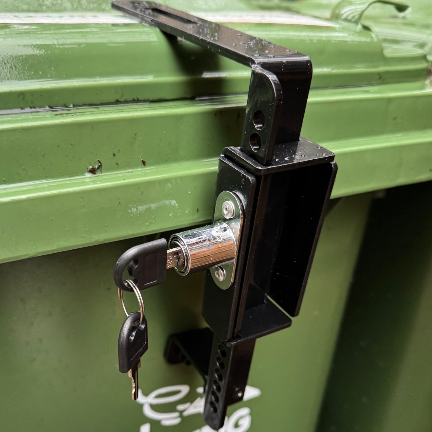 Wheelie Bin Metal Security Lock with Push Button Operation