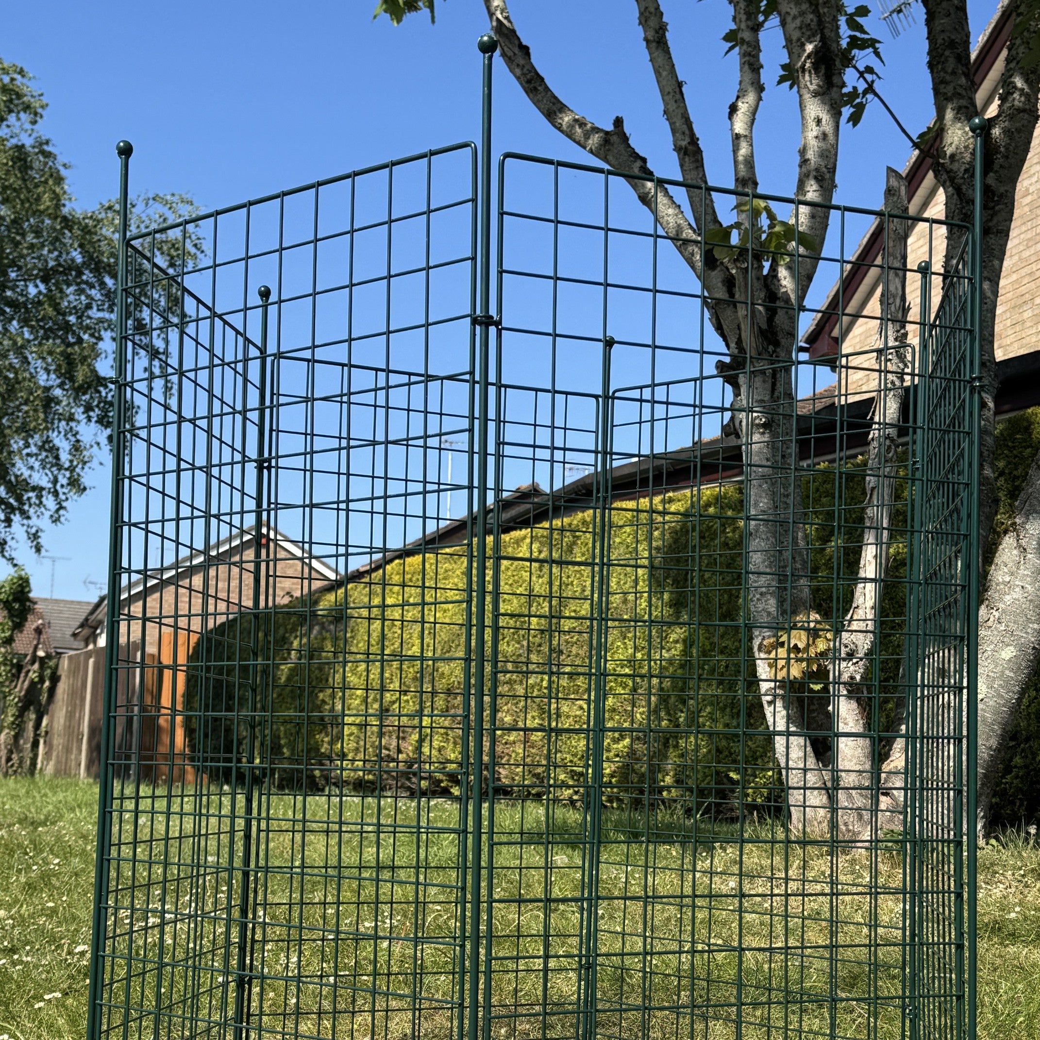 Wire Mesh Garden Leaf Composter Bin (100cm x 90cm) – Selections
