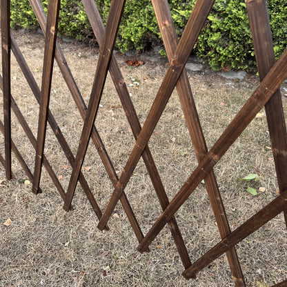 Freestanding Expanding Willow Garden Trellis Screen (196cm x 90cm)