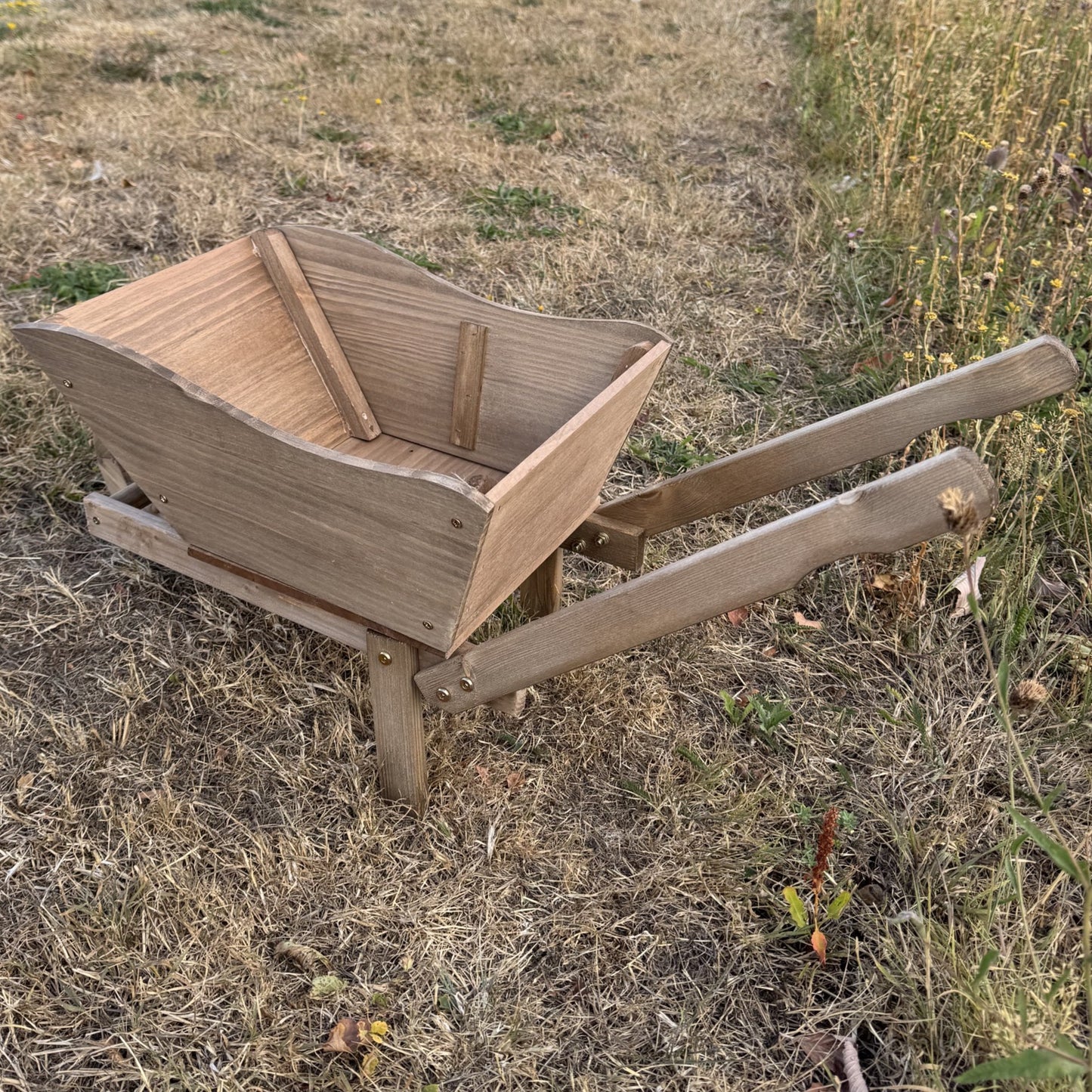 Wooden Garden Wheelbarrow Planter with Liner
