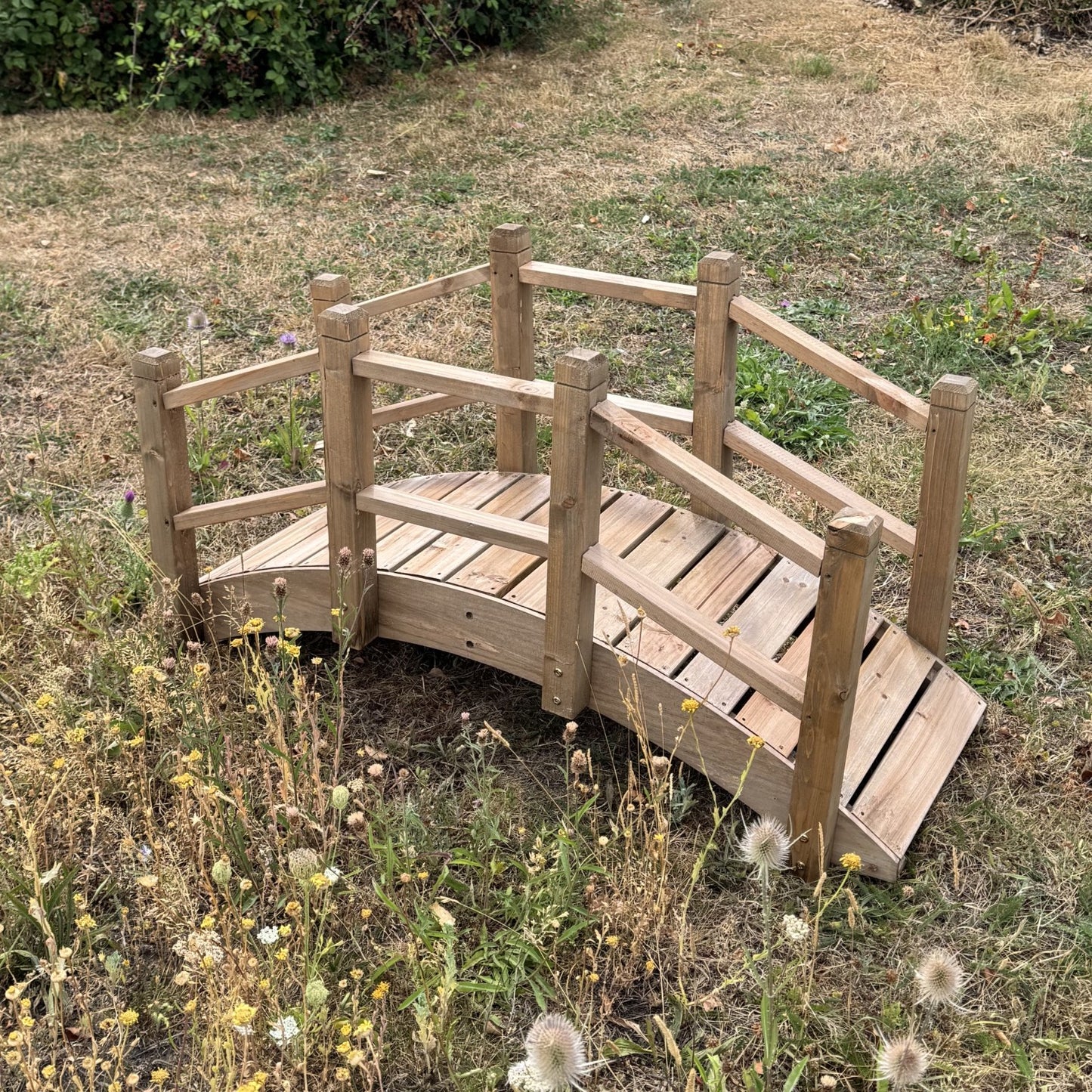 Ornamental Wooden Garden Bridge for Pond & Border Decoration
