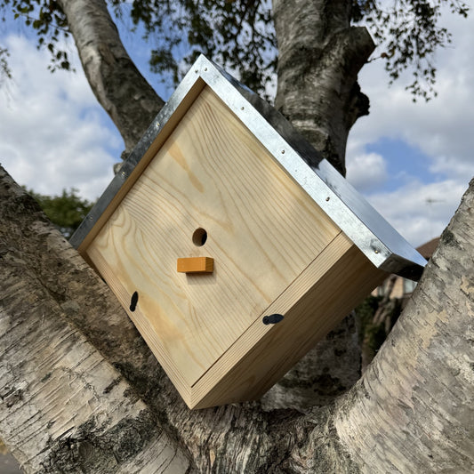 Wooden Bumble Bee Nest Box House Garden Habitat