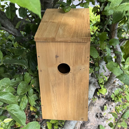 Wooden Woodpecker Birdhouse Garden Nest Box
