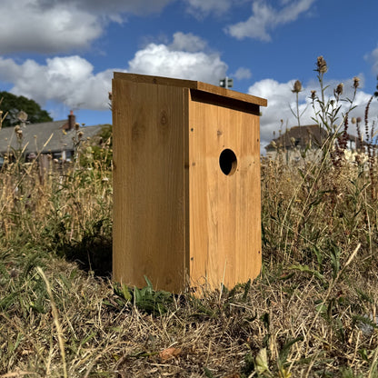Wooden Woodpecker Birdhouse Garden Nest Box