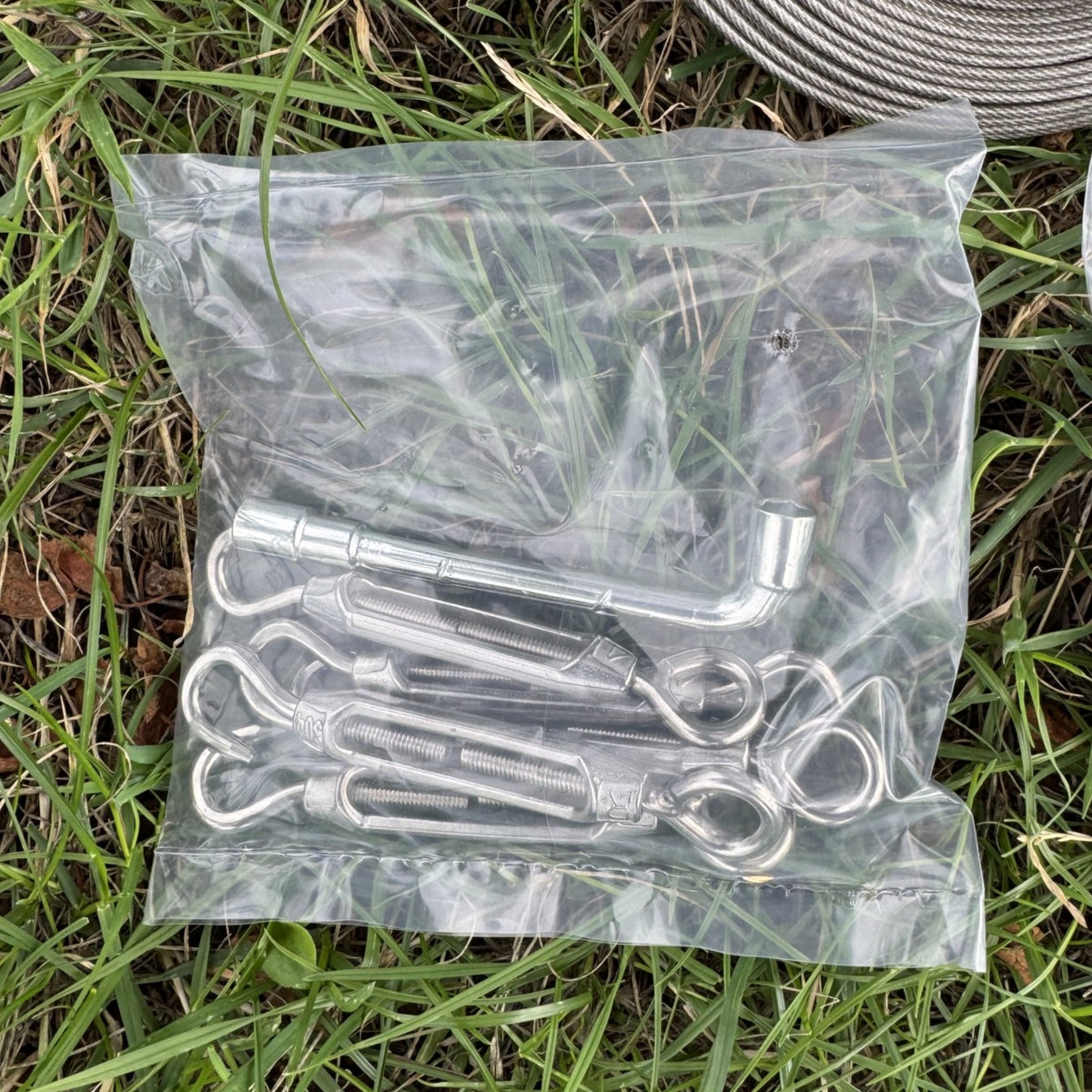45m Stainless Steel Garden Wire Kit for Climbing Plants, Trellis Fixing, Fence Wire (71 Pieces)