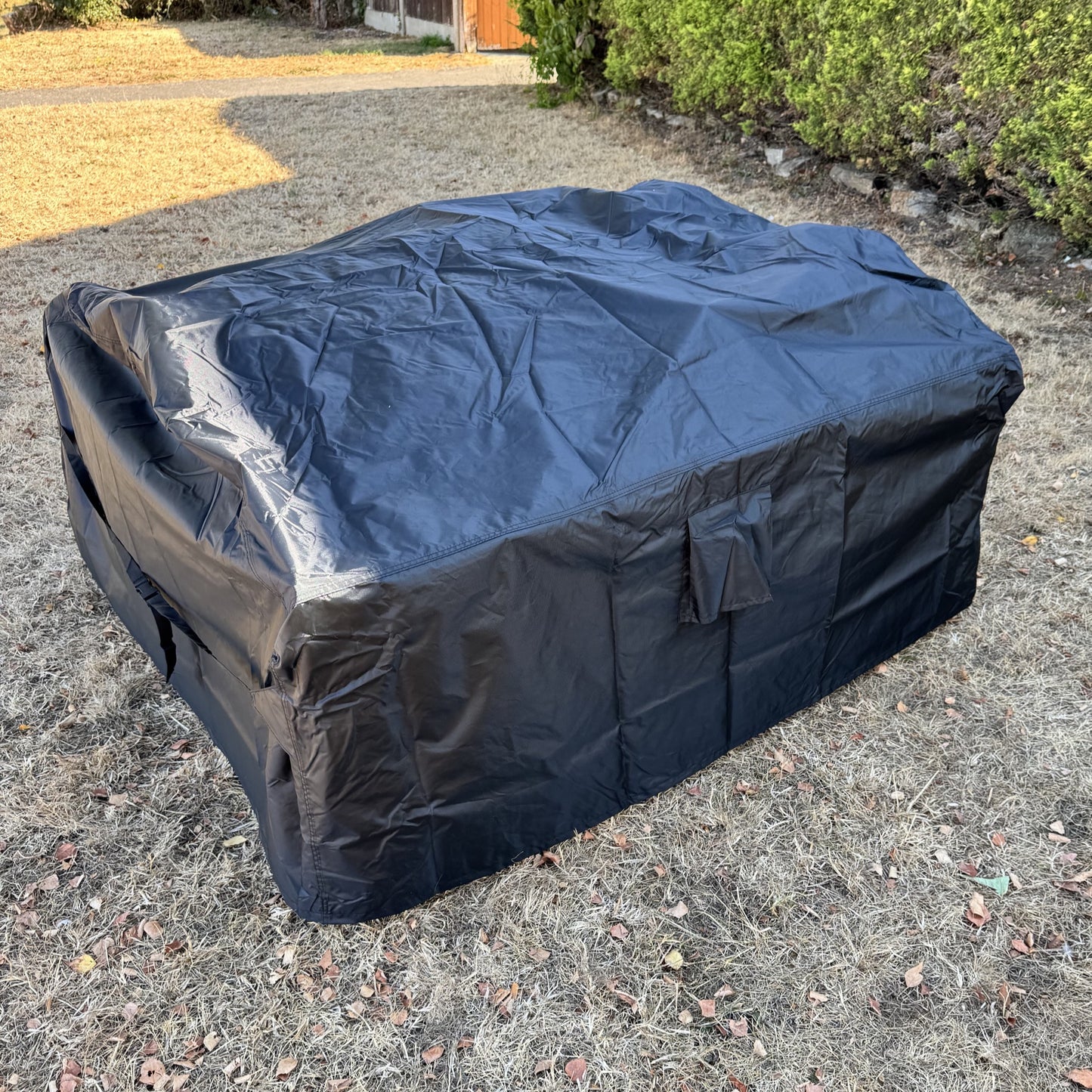 Premium Waterproof Picnic Table Garden Furniture Cover in Black (1.57m)
