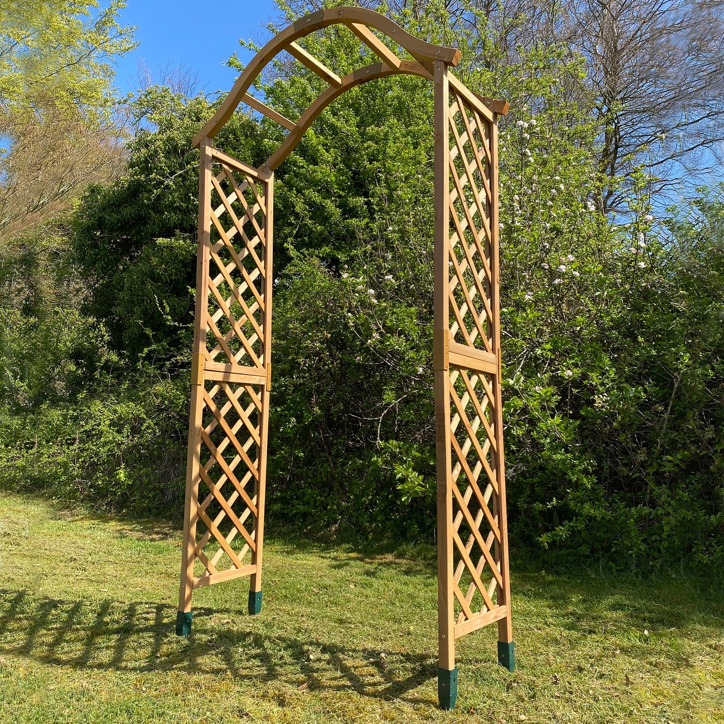 Dorchester Wooden Arch with Planters and Ground Spikes