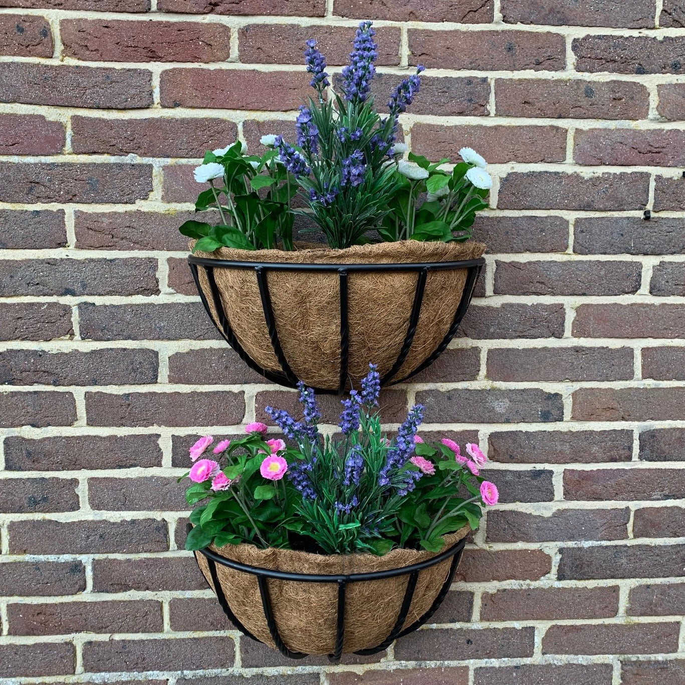 Manor Garden Metal Wall Basket Manger Trough Hayrack Planters Pack 2