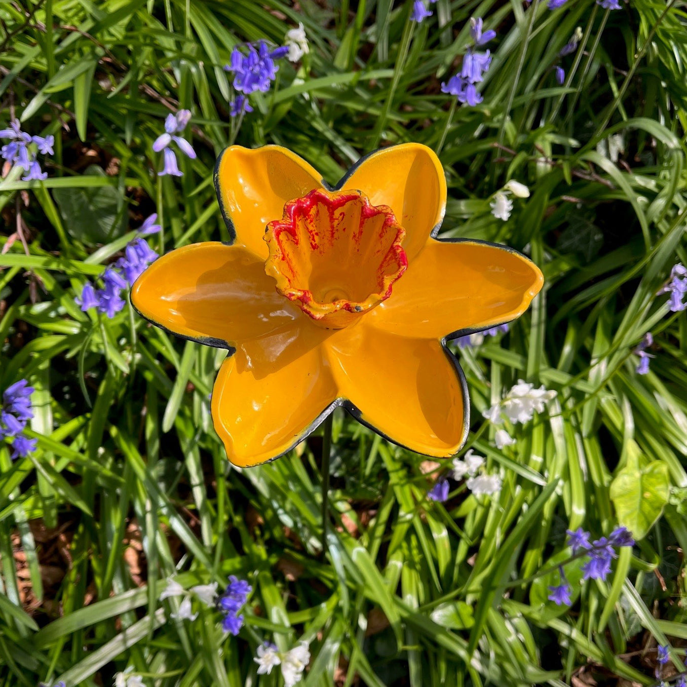 Cast Iron Daffodil Bird Feeder Flower Dish