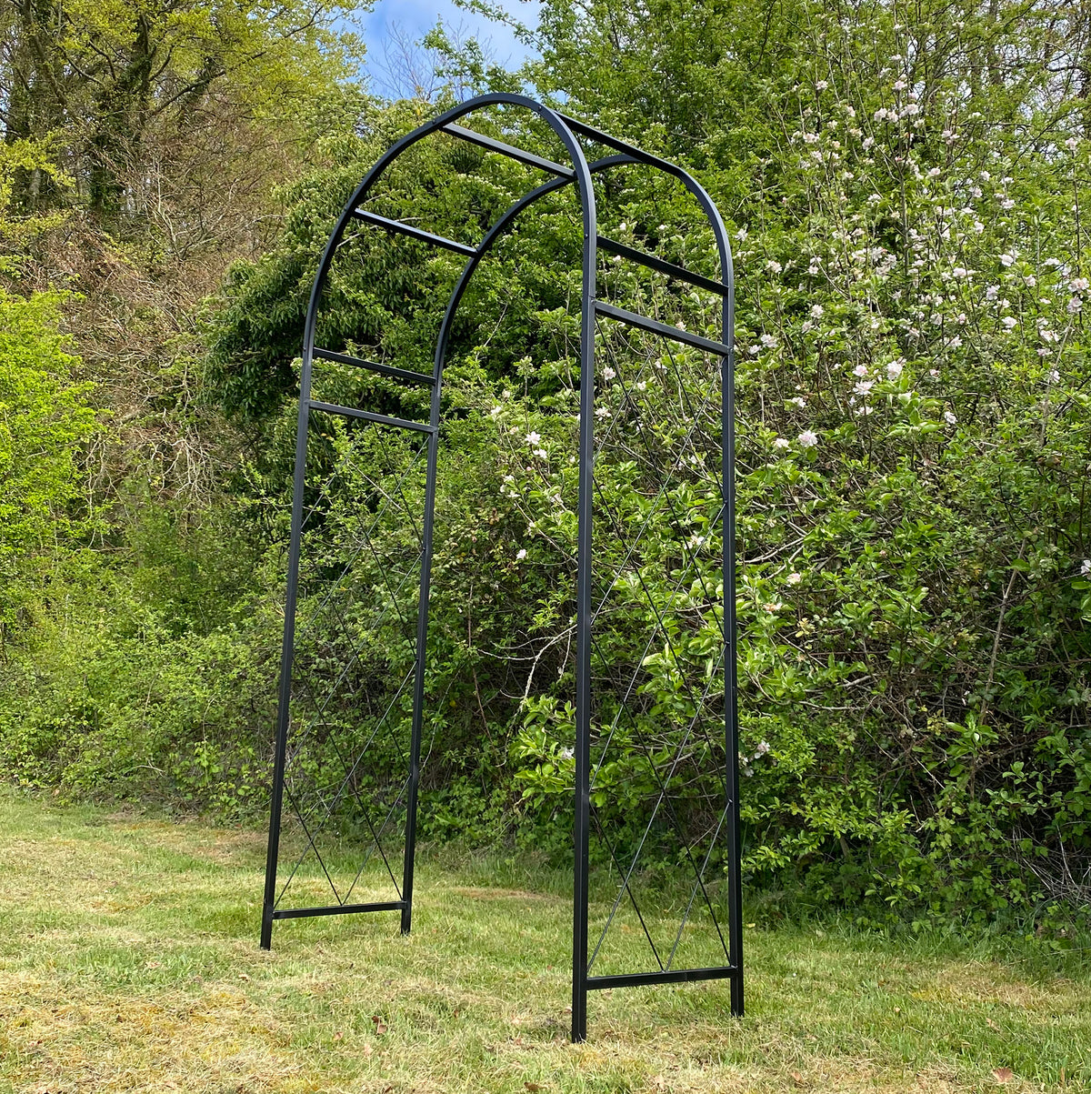 Selections Metal Knightsbridge Garden Arch